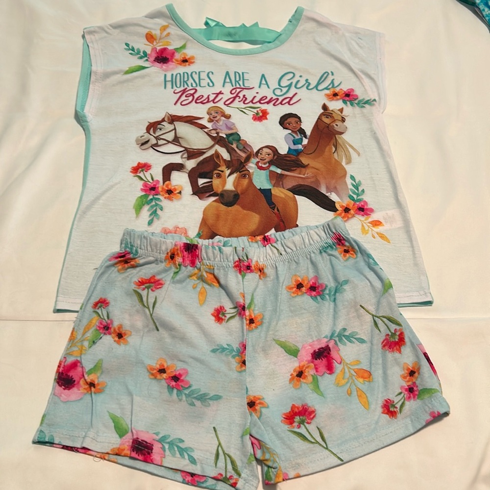 Spirit girls pajama set